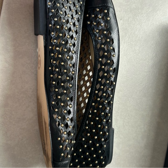 Michael Kors perforated leather Ballet Flats with gold metal details - Picture 4 of 7